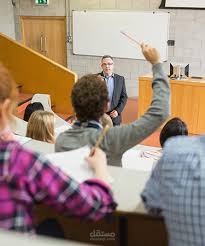 مقال باللغة الإنجليزية