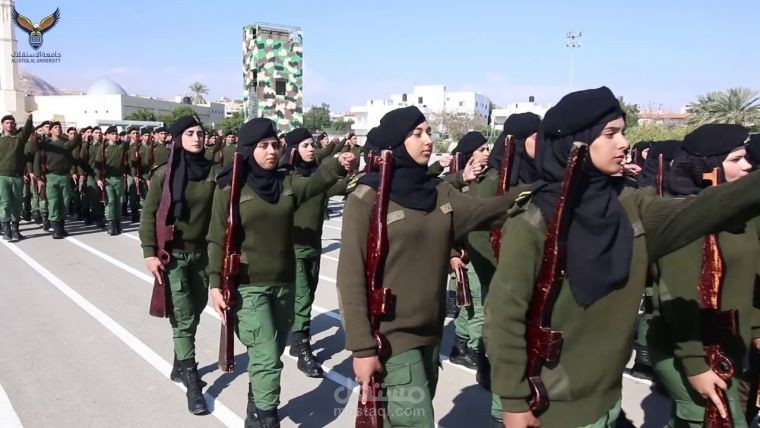 مقال صحفي "شرطيات يخرجن من إطار الصورة النمطية "