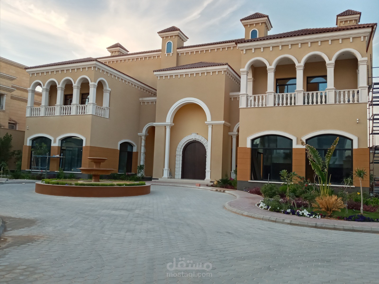 تصميم انشائي للمباني السكنية والخزانات وحمامات السباحة وأعمال الاستيل