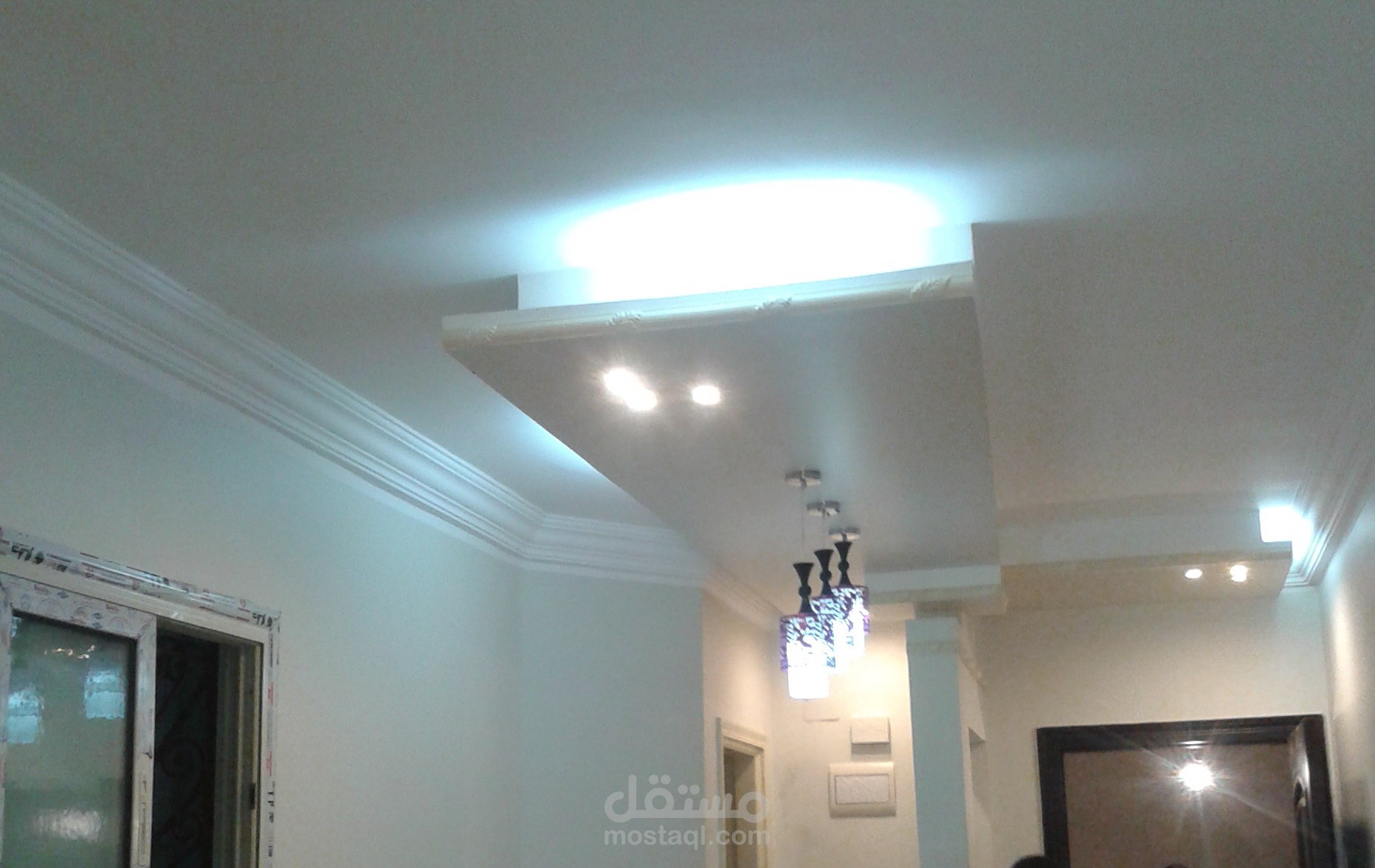 تصميم  وتنفيذ اسقف جبسية بوحدة سكنية صغيرة