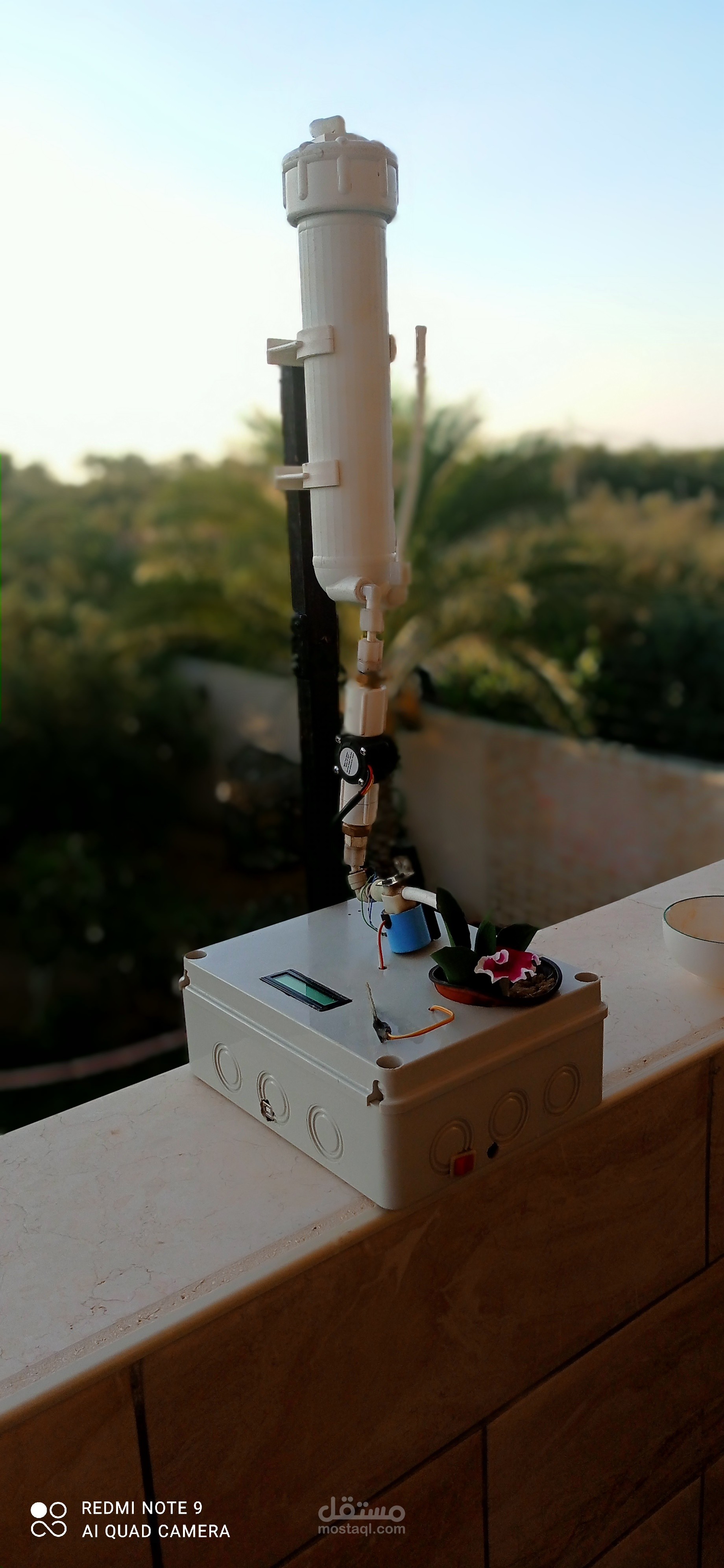 مشروع تخرج بعنوان الري الاتوماتيكي باستخدام soil moisture