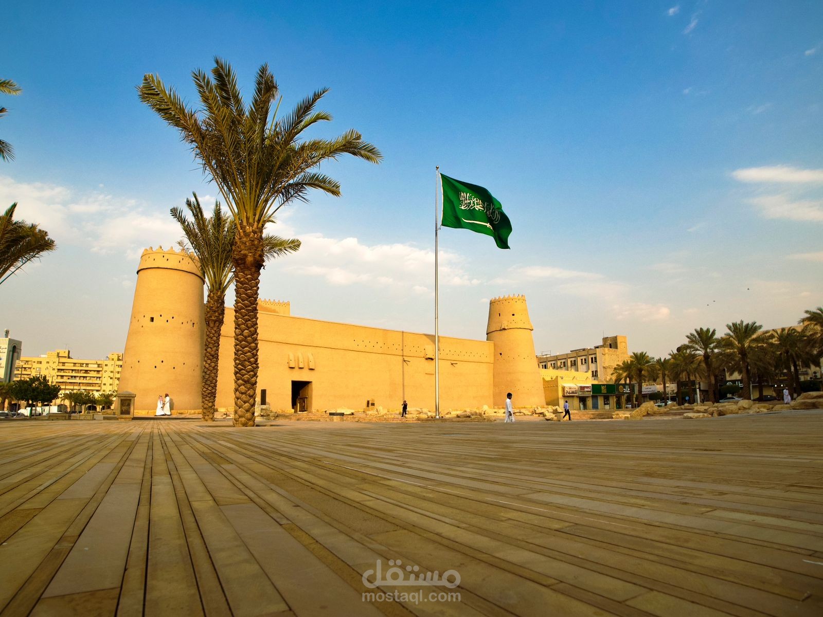 اعلان لشركة سياحية