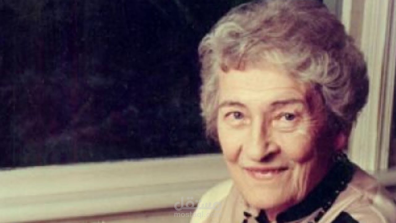 اعادة صياغة محتوى وتسجيله بصوتي