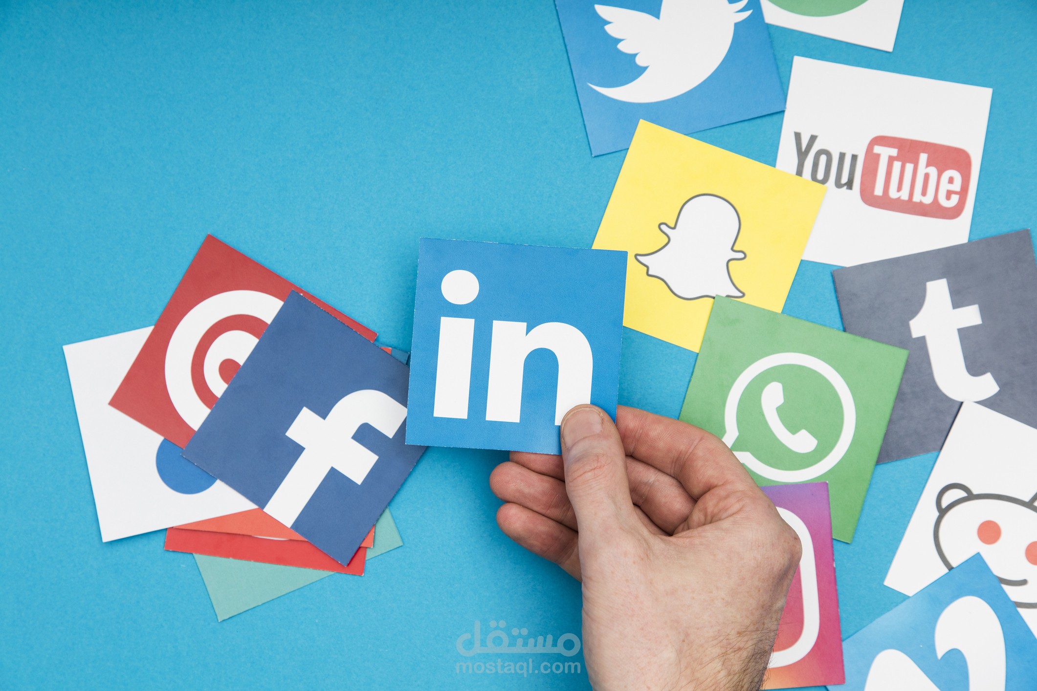 Social media posts( مجموعة من تصاميم السوشال ميديا )