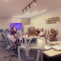 تقديم تدريب اونلاين في مجال الموارد البشرية