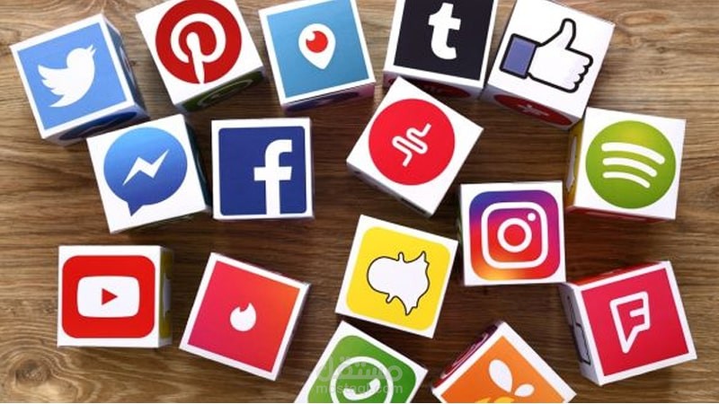 Modern media global / social media Officer