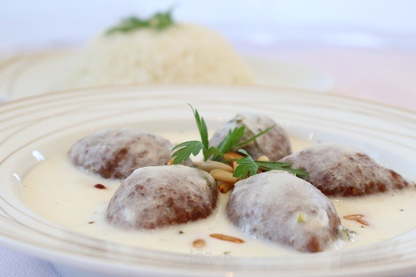 مشروع اقتراح وجبات غذائية بناء على مكونات و اختيارات أخرى