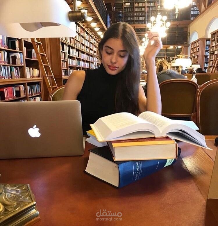 إنشاء سيرة ذاتية احترافية تتوافق مع برامج مرشحات السير الذاتية التي تستخدمها الشركات الكبرى.