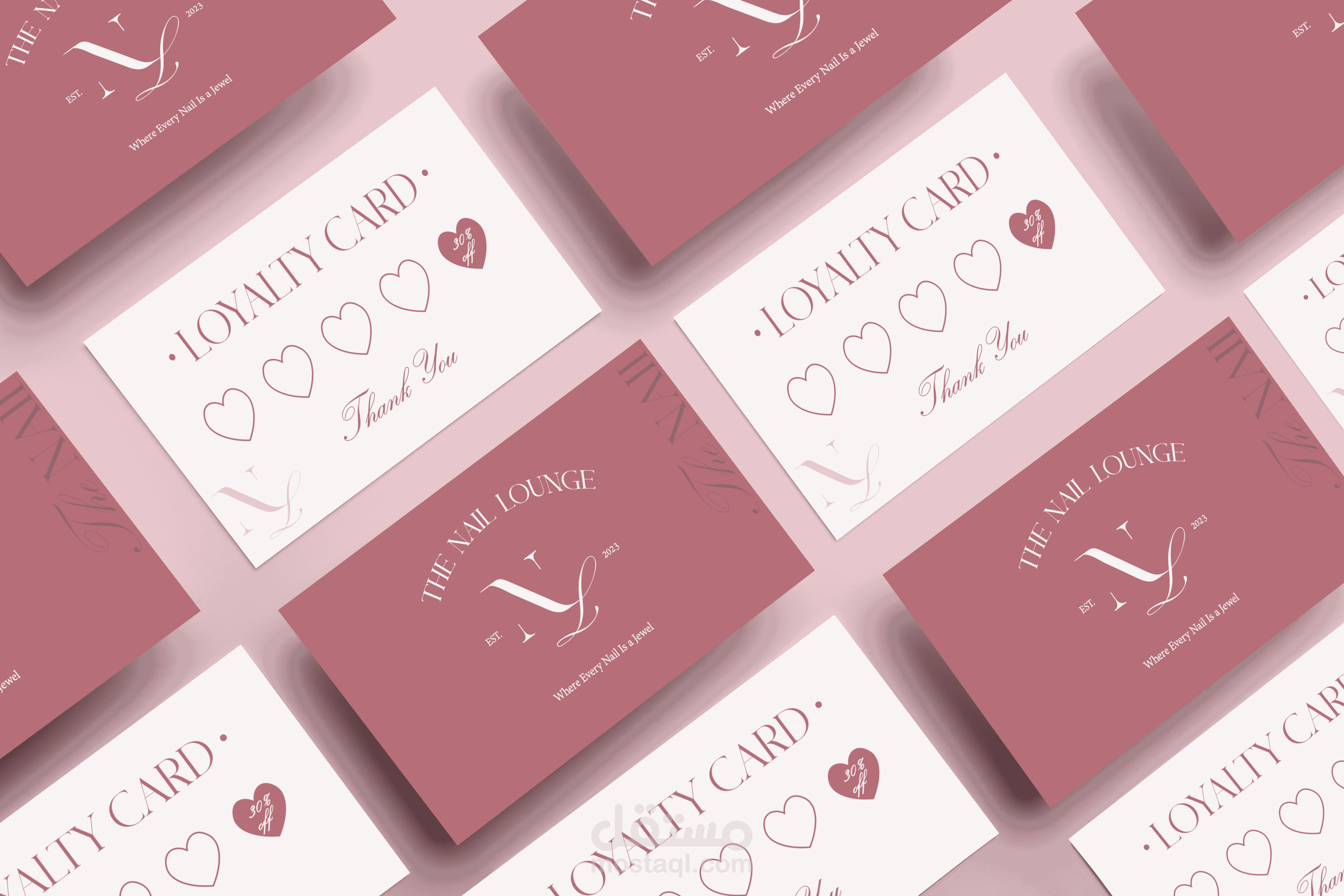 تصميم هوية تجارية لصالون اظافر يسمي The Nail Lounge.