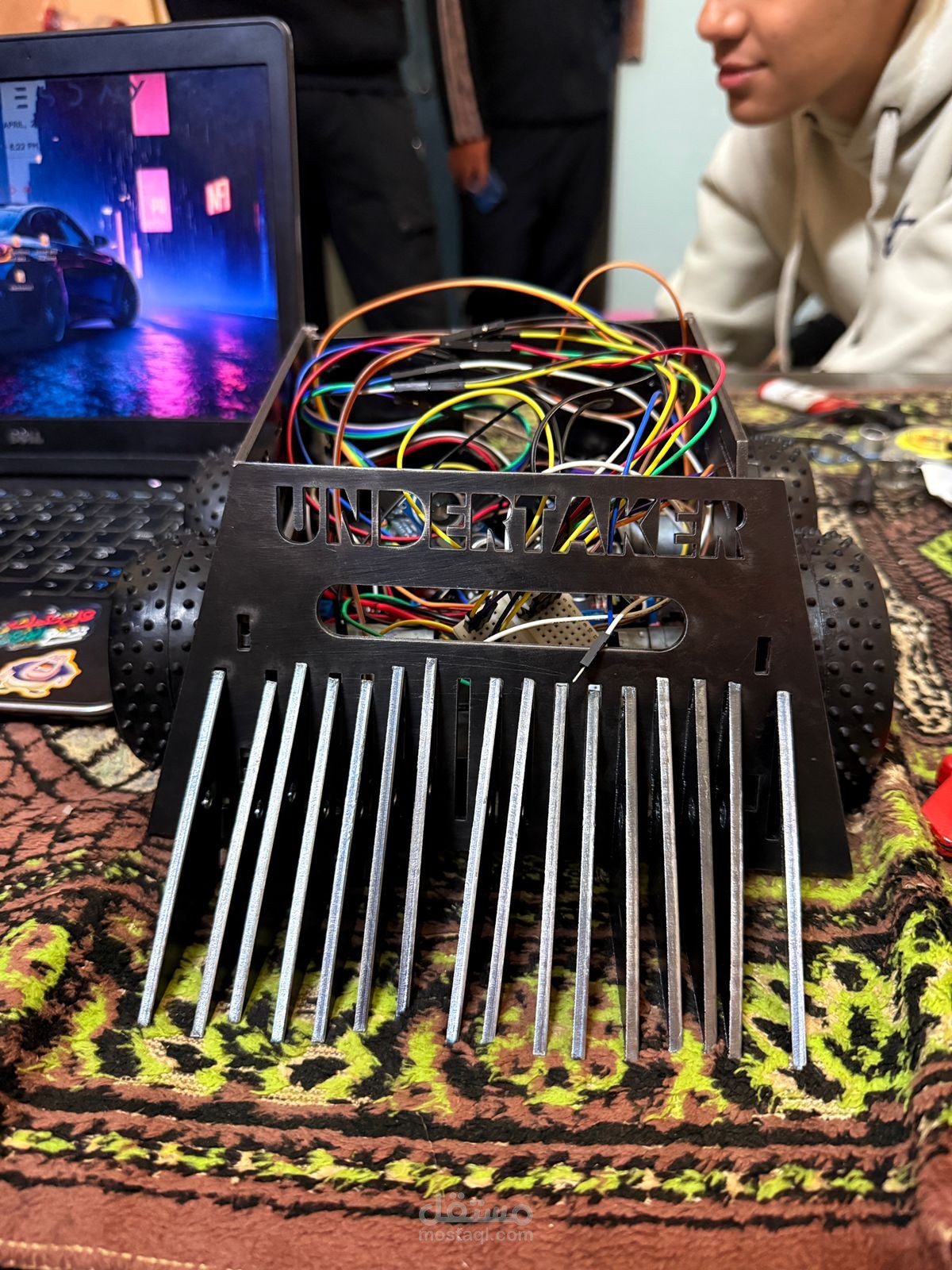 تصميم وبناء روبوت سومو (Sumo Robot - Undertaker) للمنافسات