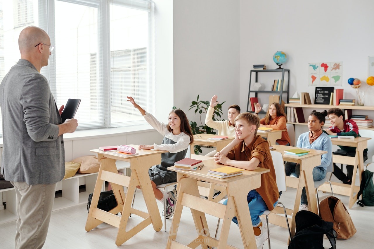 فيديو اعلان تجاري مدرسة School