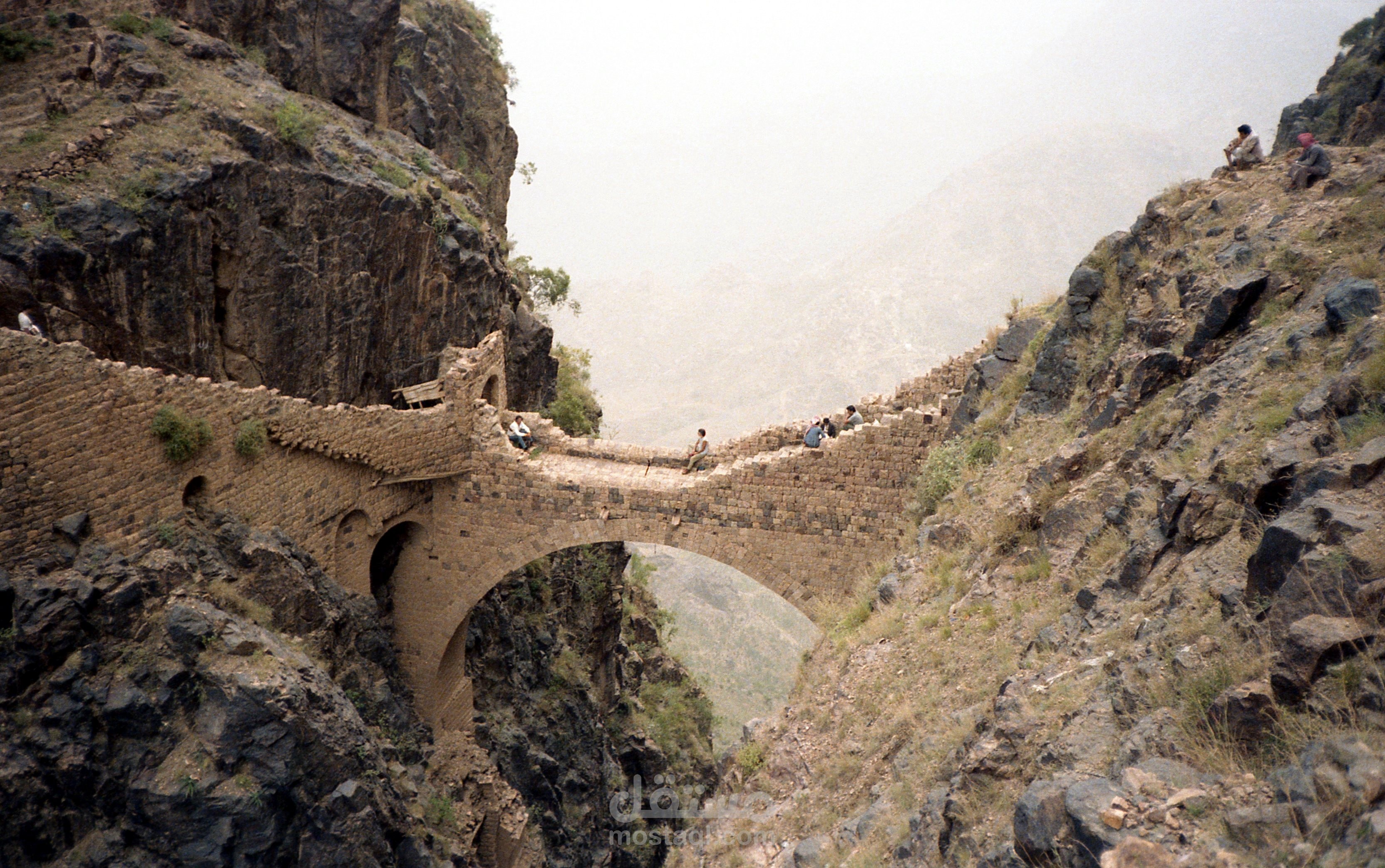جسر شهارة في محافظة عمران, اليمن