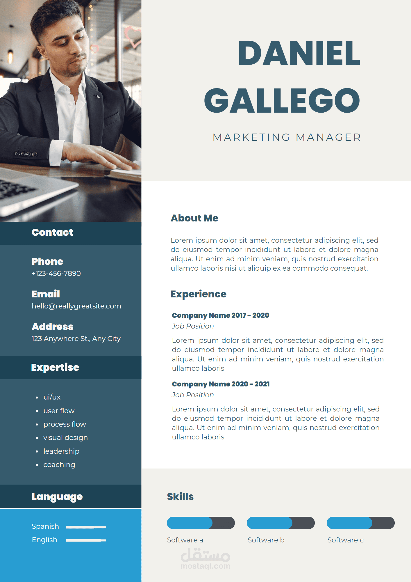 Blue & Navy Minimalist Professional Resume